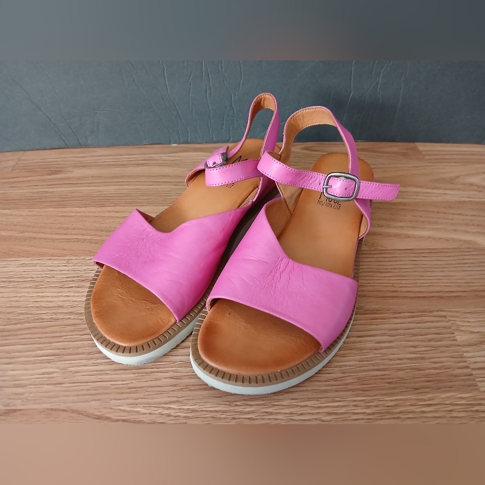 Miz Moonz New York City Women's Pink Sandals
